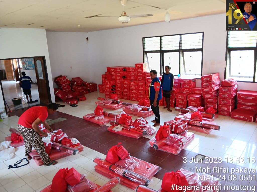 DINSOS PARIMO SALURKAN BANTUAN KEMENSOS RI