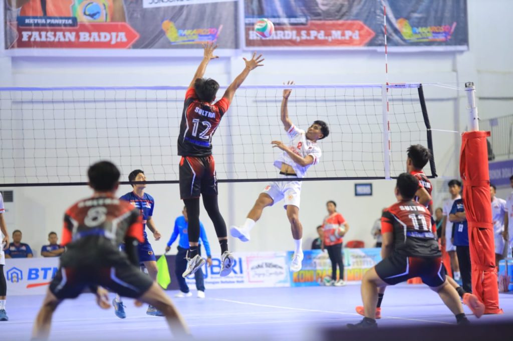 TIM BOLA VOLI INDOOR PUTRA PUTRI SULTENG DAN SULUT LOLOS KE BABAK FINAL BK PON 2023