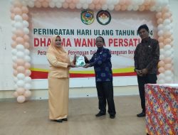 Peringatan HUT Dharma Wanita Persatuan ke-24 dirangkaikan dengan Launching Buku Saku DASHAT