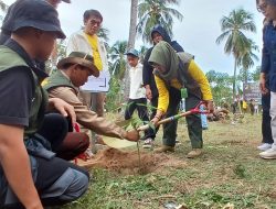 KLHK RI Tanam Pohon Serentak di Parigi Moutong