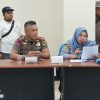 Kasat Pol PP dan Damkar Parimo, Nur Srikandi Puja di Dampingi Sekretaris dan Kabid saat RDP. Foto.Bintang Yasin (26/01/2024)