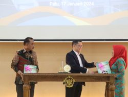 Asisten III Yusnaeni Terima Laporan Hasil Pemeriksaan BPK – RI Perwakilan Sulteng