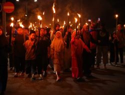 Tarhib Ramadhan 2025, Pj Bupati Parmout Lepas Ratusan Peserta Pawai Obor