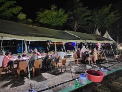 Satgas Madago Raya Ajak Warga Poso Makan Sahur Bersama