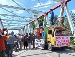 Ratusan Warga Demo PETI di Tinombo Selatan,Diduga Ada Kades dan Oknum Polisi Terlibat