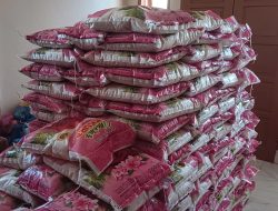 Koperasi Kayuboko Rakyat Sejahtera Bagikan 575 Paket Sembako untuk Warga