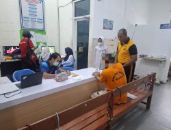 Wujud Kepedulian, Polres Parigi Moutong Antar Tahanan Sakit ke RSUD Anuntaloko