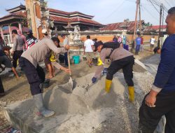 Polsek Torue Gelar Bakti Sosial di Pura Agung Tirta Gangga, Perkuat Kebersamaan Polisi dan Warga
