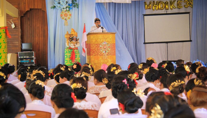 Bupati Parigi Moutong Hadiri HUT ke-38 Wanita Hindu Dharma Indonesia