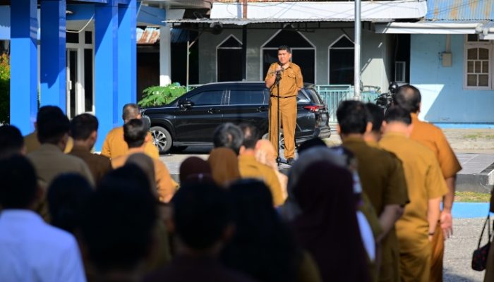 Kadis Kominfosantik Sulteng yang Baru Pimpin Apel Perdana, Tekankan Disiplin dan Inovasi