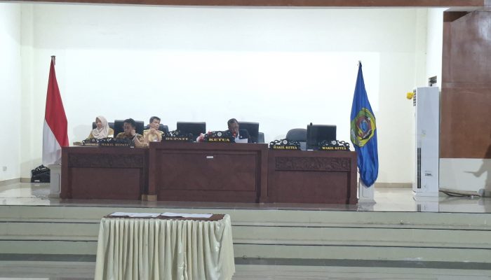 Wakil Ketua I DPRD Parigi Moutong Geram, Paripurna Molor Lebih dari Satu Jam Akibat Minim Kehadiran Anggota