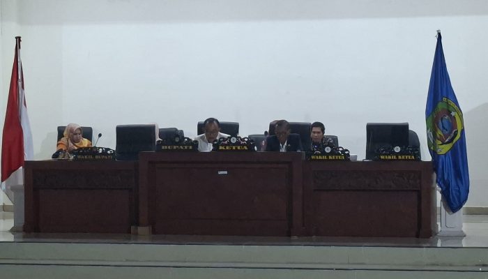 Ketua DPRD Parigi Moutong Minta Pemerintah Jawab Pandangan Fraksi soal KUA-PPAS Perubahan APBD 2026